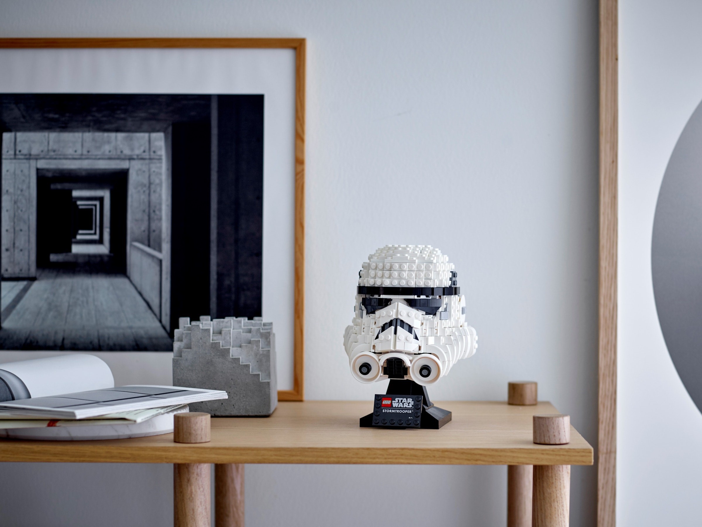 75276-1 - Stormtrooper Helmet - Image 10