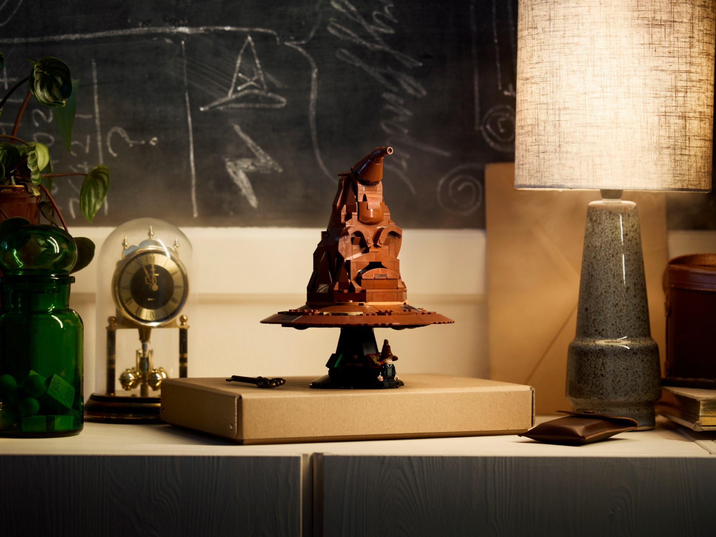 76429-1 - Talking Sorting Hat - Image 6