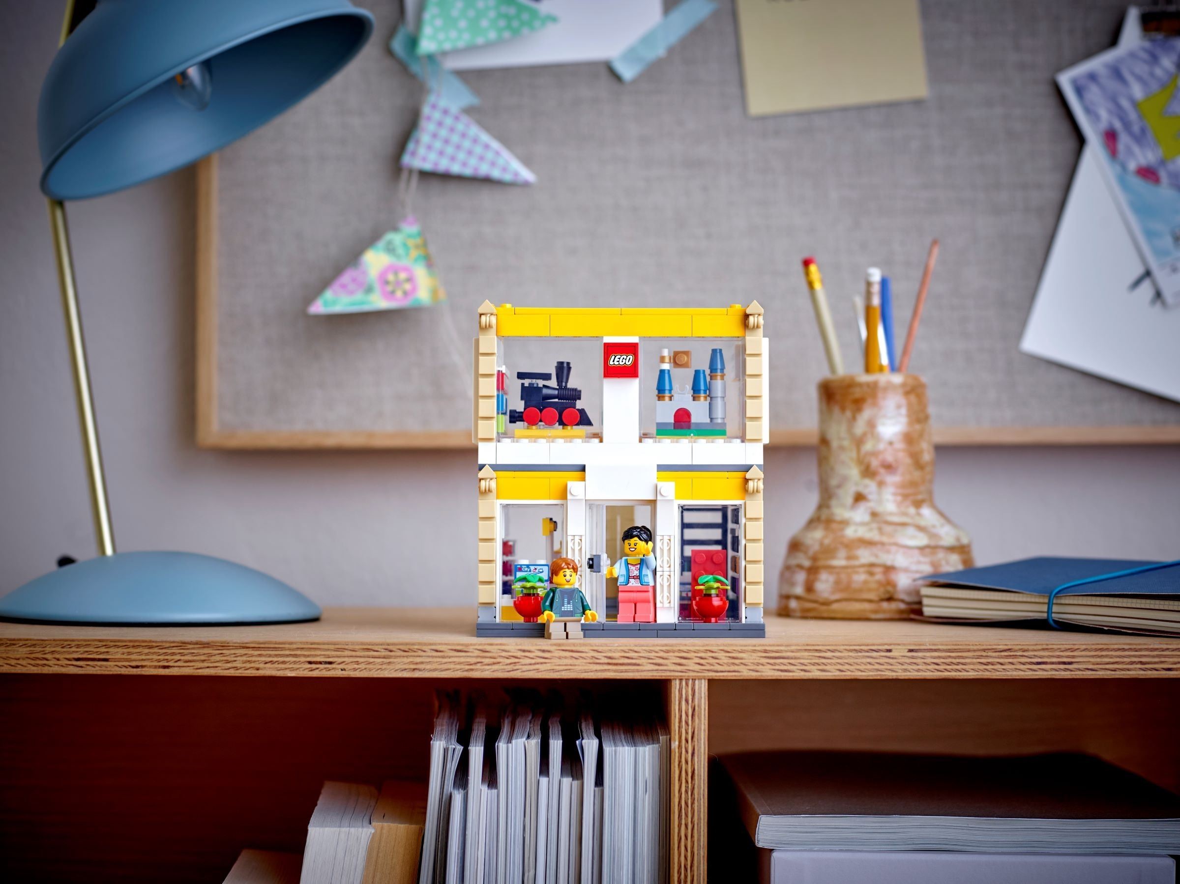 40574-1 - LEGO Brand Store - Image 4